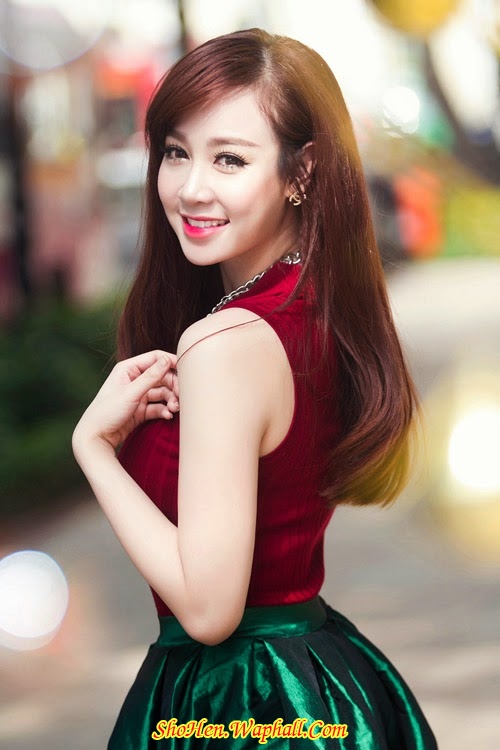 Ngắm thiếu nữ Sài Gòn xinh đẹp đón noel